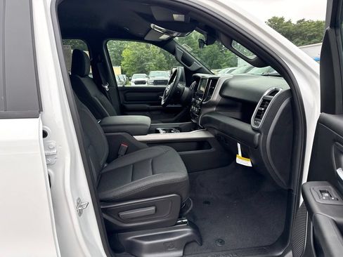 New 2026 RAM 1500 Express AWD/4WD image 24