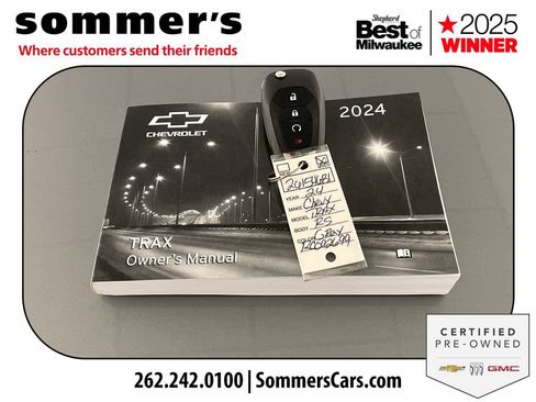 Used 2024 Chevrolet Trax RS w/ Driver Confidence Package FWD image 25