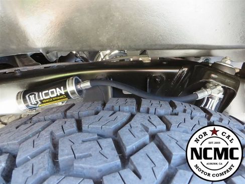 Used 2021 Toyota Tacoma TRD Sport image 30