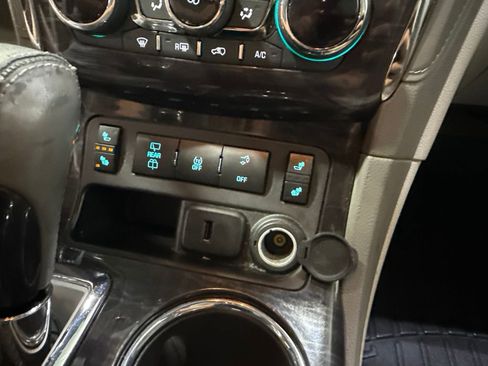 Used 2015 Buick Enclave Leather FWD image 21