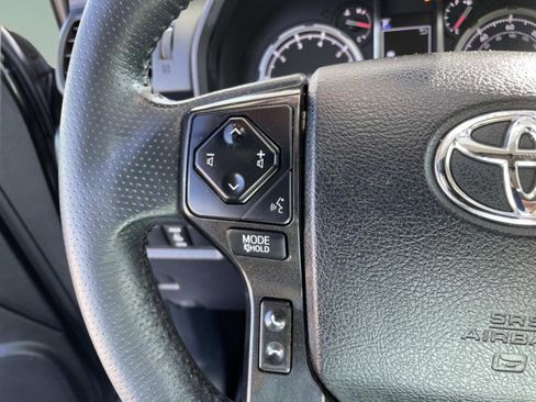 Used 2020 Toyota 4Runner TRD Off-Road AWD/4WD image 23