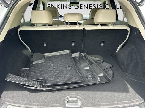 Used 2026 Genesis GV70 2.5T Select image 15