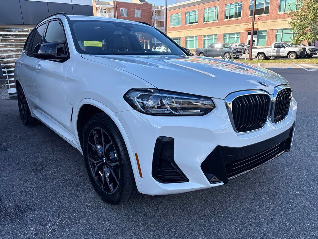 Used 2023 BMW X3 M40i AWD/4WD image 5