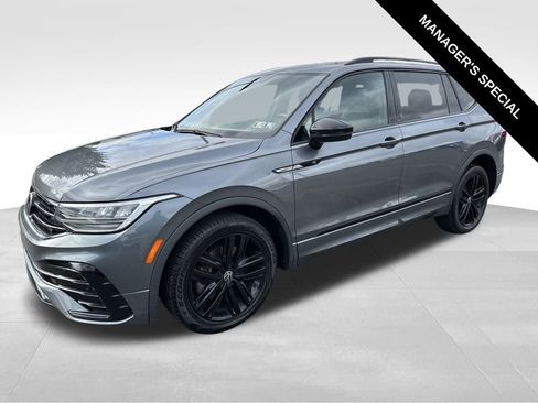 Used 2022 Volkswagen Tiguan SE R-Line image 3