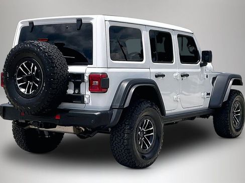 Used 2026 Jeep Wrangler Unlimited Rubicon 392 AWD/4WD image 5
