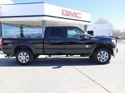 Used 2016 Ford F250 Lariat w/ Lariat Ultimate Package AWD/4WD image 7