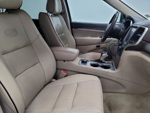 Used 2016 Jeep Grand Cherokee Overland w/ Advanced Technology Group AWD/4WD image 21