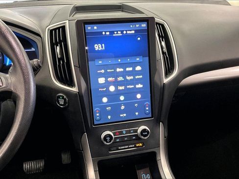 Certified 2022 Ford Edge SE w/ Black Appearance Package image 6