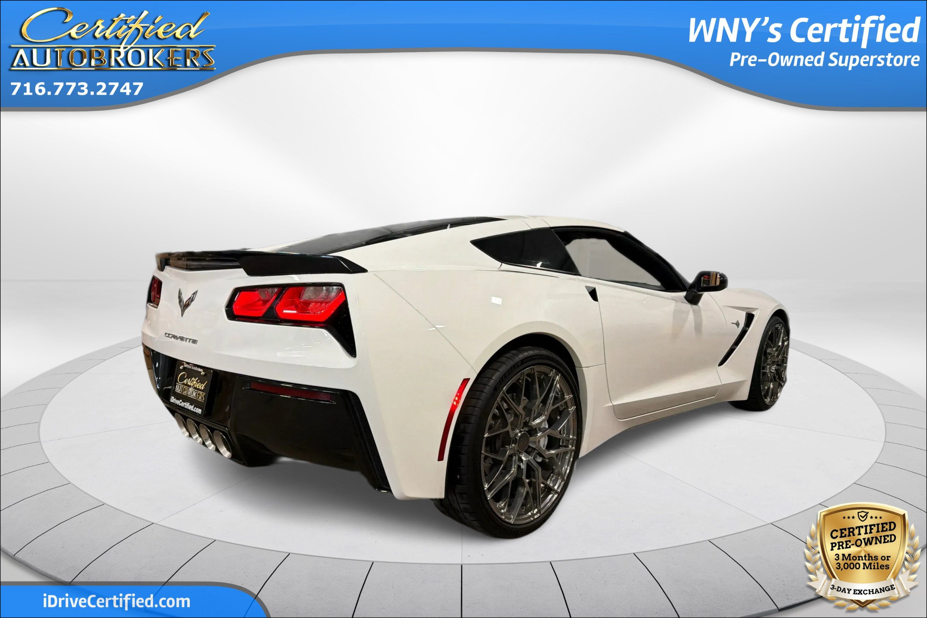 Used 2016 Chevrolet Corvette Stingray Coupe w/ 2LT Preferred Equipment Group RWD image 6