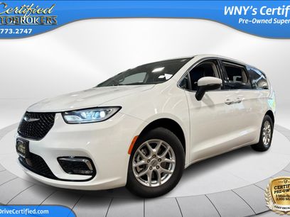 Used 2023 Chrysler Pacifica Touring-L