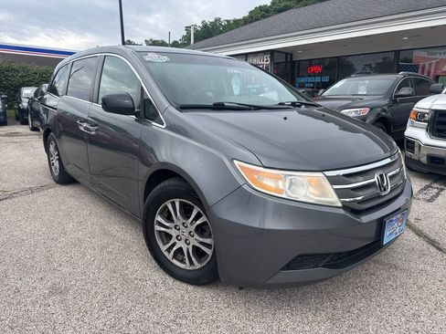 Used 2011 Honda Odyssey EX image 1