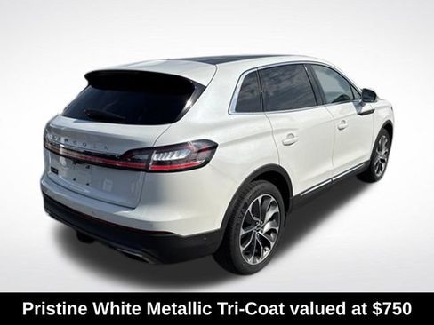 Used 2022 Lincoln Nautilus Reserve w/ Equipment Group 201A AWD/4WD image 4