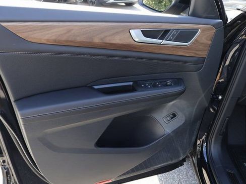 New 2026 Volkswagen Atlas SE image 10