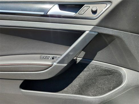 Used 2016 Volkswagen GTI Autobahn image 23