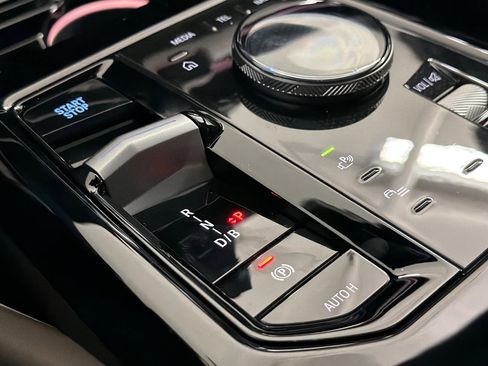 New 2026 BMW i5 eDrive40 w/ M Sport Package RWD image 21