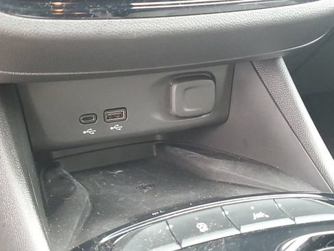 Used 2024 Buick Envista Avenir FWD image 16
