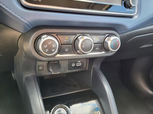 Used 2025 Nissan Versa SV w/ Trunk Package image 7