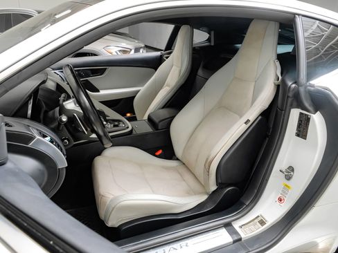 Used 2020 Jaguar F-TYPE Coupe image 30