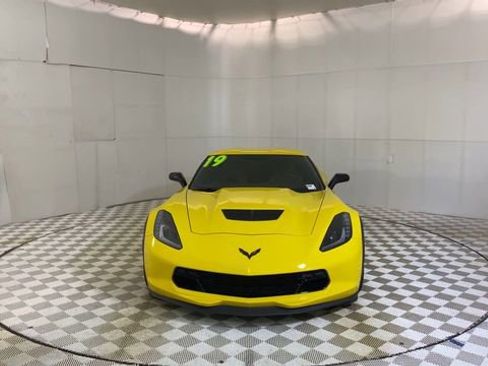 Used 2019 Chevrolet Corvette Z06 RWD image 3