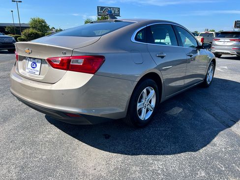 Used 2023 Chevrolet Malibu LT w/ Driver Confidence Package FWD image 7