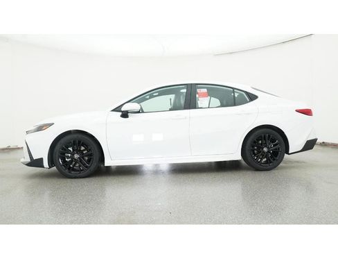 New 2026 Toyota Camry SE image 19