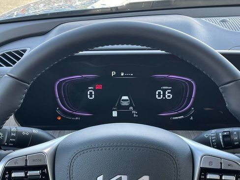 New 2025 Kia Telluride EX w/ EX Captain's Chair Package image 15