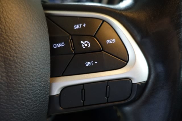 Used 2020 Jeep Compass Limited AWD/4WD image 14