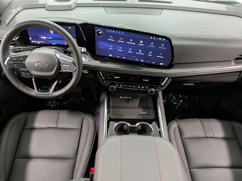 Used 2026 Chevrolet Suburban RST w/ Comfort Package AWD/4WD image 23