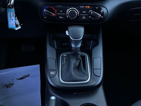 Used 2025 Kia Soul LX image 20