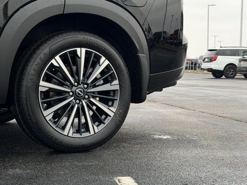 New 2026 Nissan Pathfinder Platinum image 14