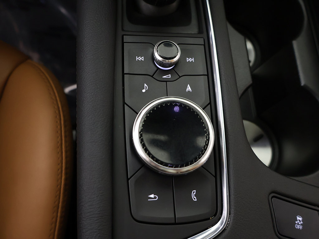 Used 2025 Cadillac XT5 Premium Luxury w/ LPO, Floor Liner Package AWD/4WD image 60