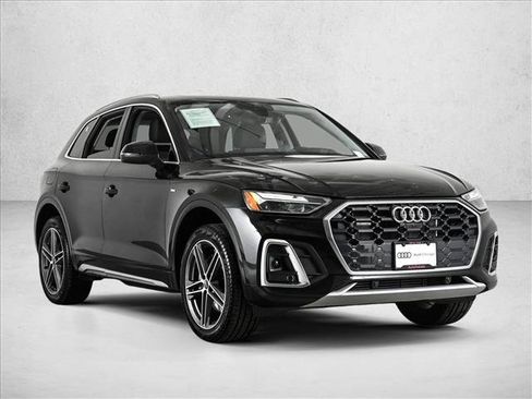 Used 2021 Audi Q5 e Premium Plus image 3