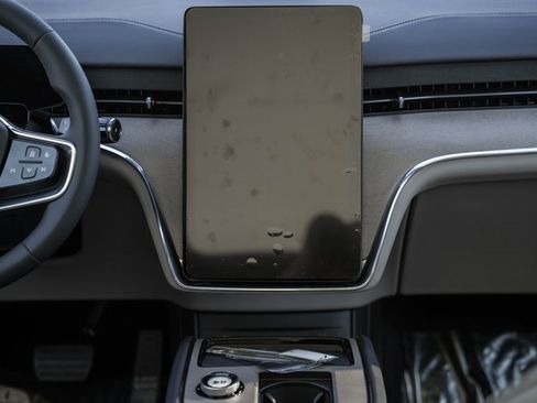 New 2026 Volvo EX90 Ultra image 22