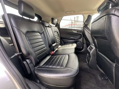 Used 2020 Ford Edge SEL w/ Cold Weather Package image 33