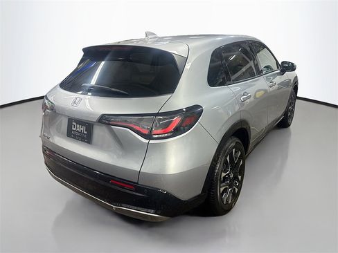 New 2026 Honda HR-V EX-L image 6