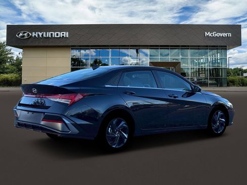New 2026 Hyundai Elantra SEL Sport Premium FWD image 8