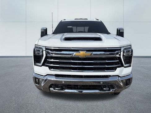 Used 2025 Chevrolet Silverado 2500 LTZ w/ LTZ Premium Package image 5