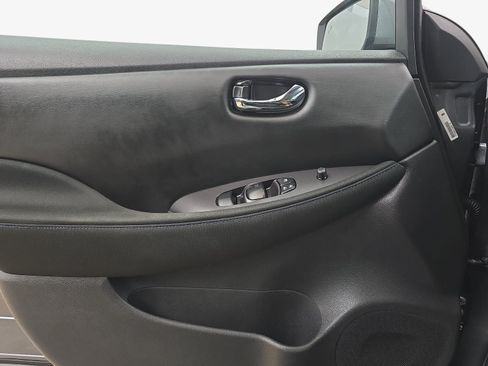 Used 2023 Nissan Leaf S FWD image 23