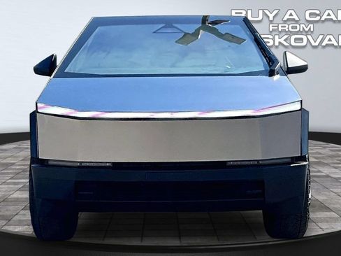 Used 2024 Tesla Cybertruck AWD Crew Cab image 3