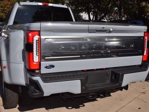 Used 2026 Ford F450 Platinum w/ Platinum Plus Package image 41