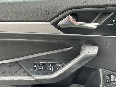 Used 2023 Volkswagen Jetta Sport image 11