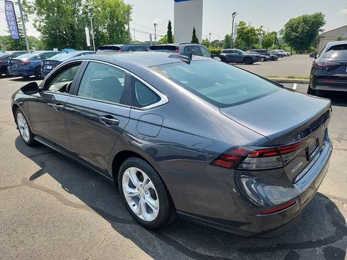 Used 2025 Honda Accord LX image 4