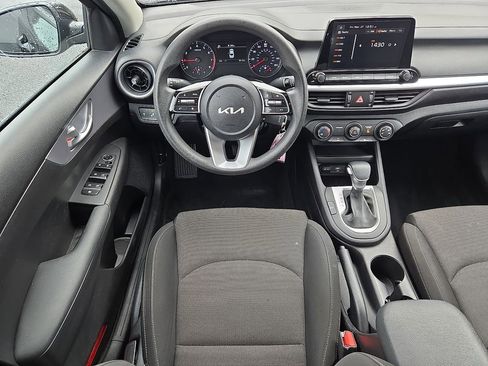 Used 2023 Kia Forte LXS w/ LXS Technology Package FWD image 11