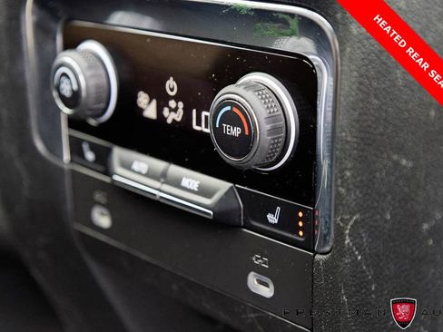 Used 2024 Chevrolet Suburban High Country AWD/4WD image 15