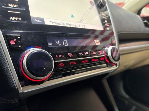 Used 2018 Subaru Outback 2.5i Limited image 36