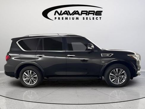 Used 2019 INFINITI QX80 Luxe w/ All-Season Package RWD image 9