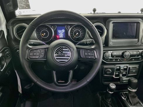 Used 2022 Jeep Gladiator Sport AWD/4WD image 17