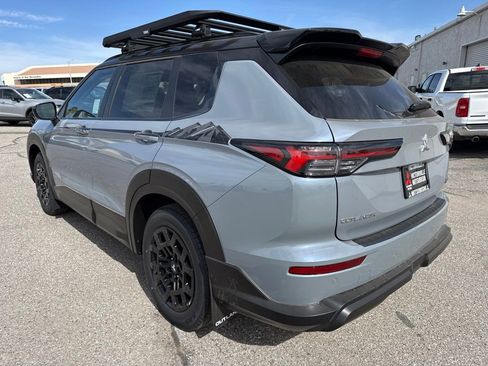 New 2026 Mitsubishi Outlander AWD image 6