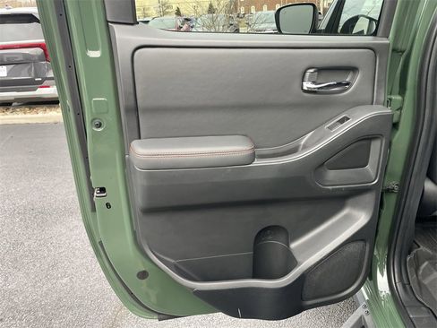 Used 2022 Nissan Frontier Pro-X image 21