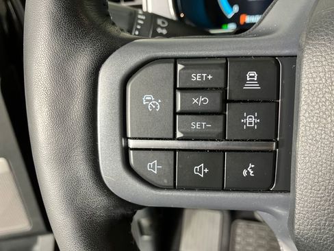 Certified 2023 Ford F150 Lariat w/ Equipment Group 502A High image 17